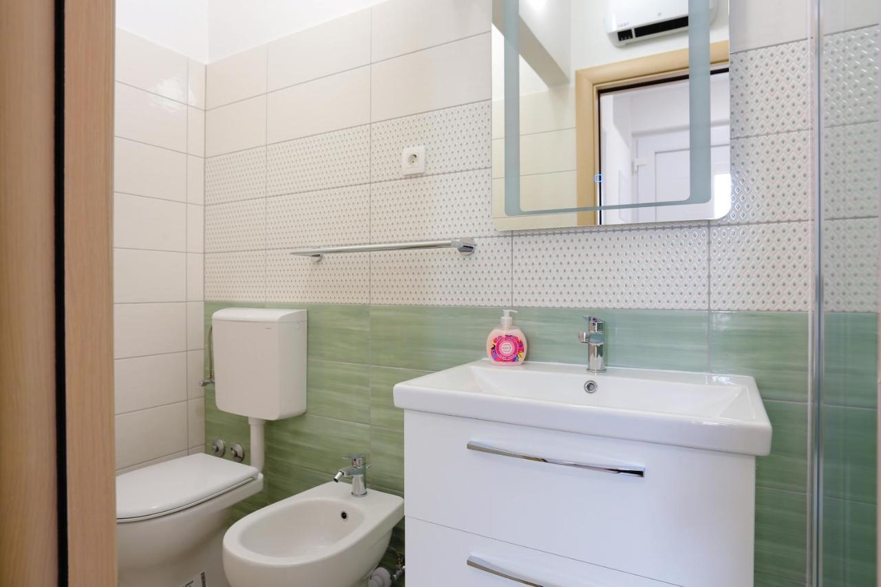 Apartments By The Sea Duce, Omis - 2737 Ngoại thất bức ảnh